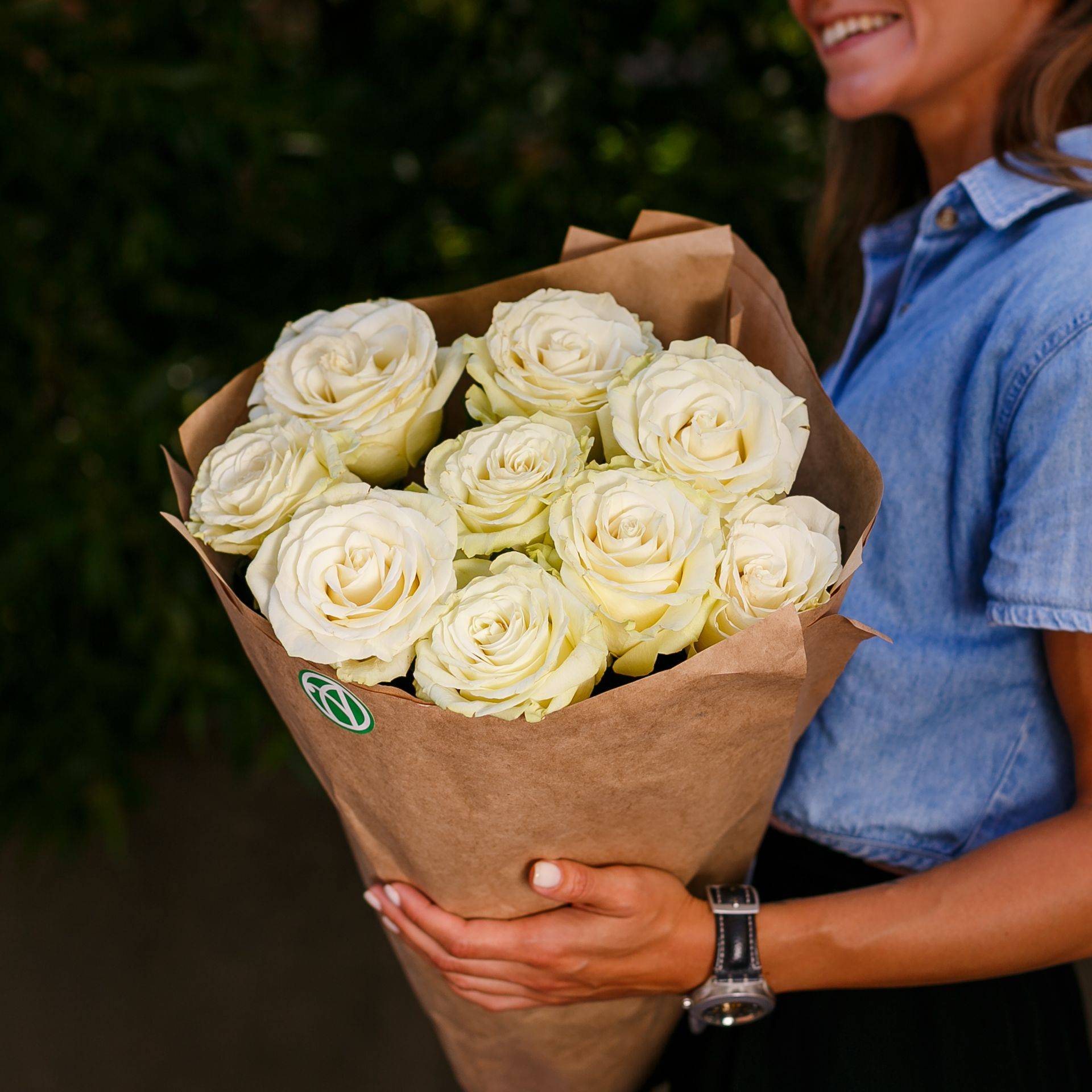 Букет 70 роз. 35 Белых эквадорских роз 70см. Букет роз 9 шт. Букет из 9 белых роз. Букет эквадорских роз.