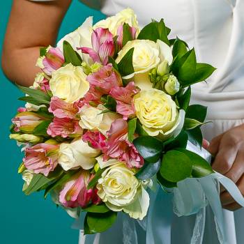 Весенние свадебные букеты - 50+ торжественных фото примеров и советы по выбору букета невесты