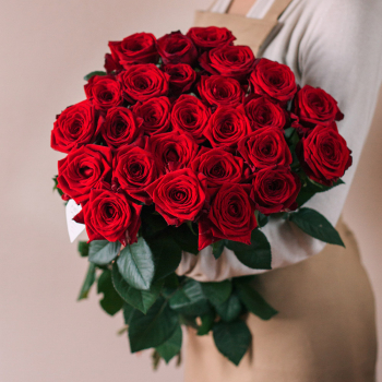 Красные розы Ред Наоми (Red Naomi)