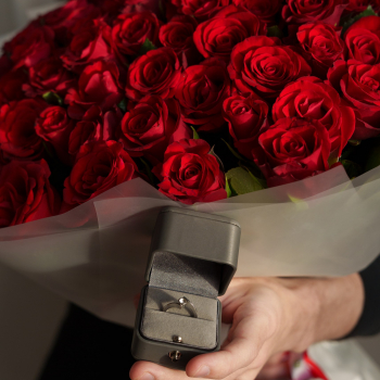 Безупречные цветы: почему розы стали символом любви и страсти