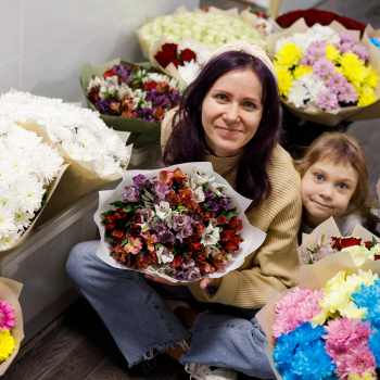 Какие цветы дарят маме по правилам этикета?