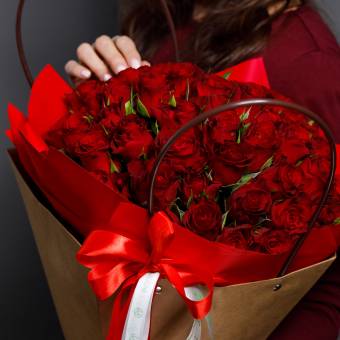 Цветочная сумочка с красными розами - L