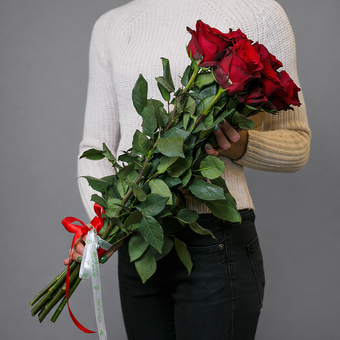 Букет из 9 красных роз 50 см (Эквадор)