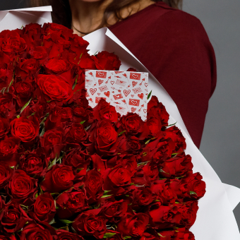 Набор размер ХХL с букетом 101 красная роза Кения (50 см)
