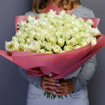 Букет из 75 белых роз Кения (35 см)