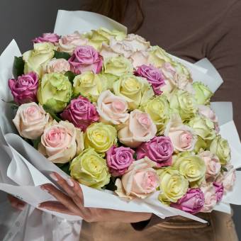 Букет из 51 розы нежный микс 45 см (Россия)