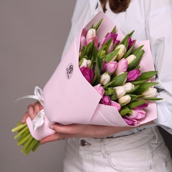 Букет из 35 тюльпанов микс нежный (Голландия) в фоамиране
