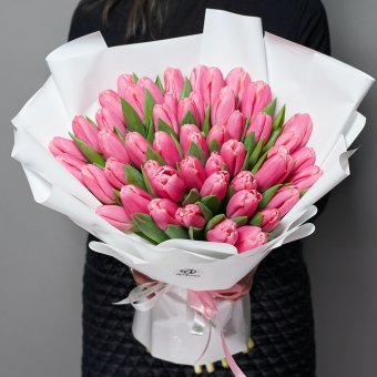 Букет из 51 розового тюльпана (Голландия) в корейской упаковке
