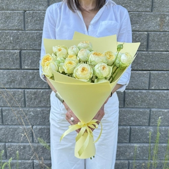 Flowwow Комплект (170) Букет из 5 жёлтых кустовых роз (S)