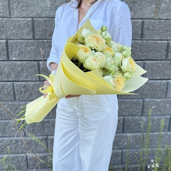 Flowwow Комплект (170) Букет из 5 жёлтых кустовых роз (S)