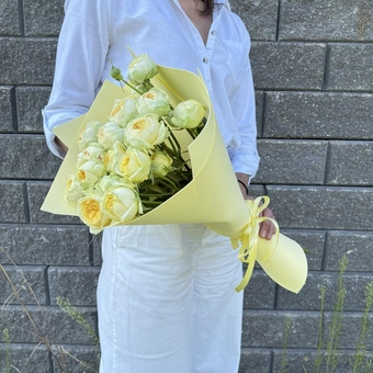 Flowwow Комплект (170) Букет из 5 жёлтых кустовых роз (S)