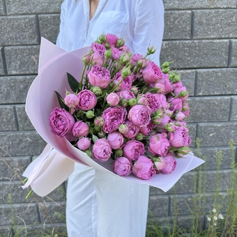 Flowwow Комплект (174) Букет из 9 розовых кустовых роз (M)