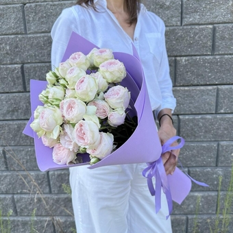 Flowwow Комплект (179) Букет из 5 нежно-розовых кустовых роз (S)
