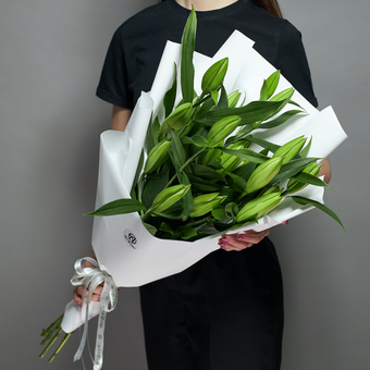 Букет из 5 белых лилий ориенталь (60 см)