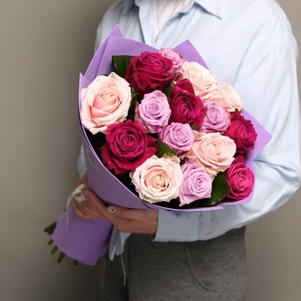 Букет из 15 роз малиновый микс 50 см (Россия) в фоамиране