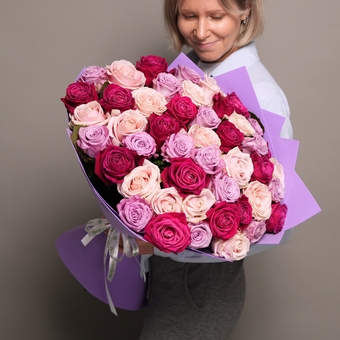 Букет из 45 роз малиновый микс 50 см (Россия) в фоамиране