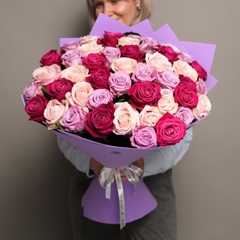 Букет из 45 роз малиновый микс 50 см (Россия) в фоамиране