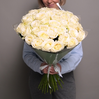 Букет из 39 белых роз 50 см (Россия) в двойной корейской упаковке