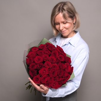 Букет из 39 красных роз 50 см (Россия) в двойной корейской упаковке
