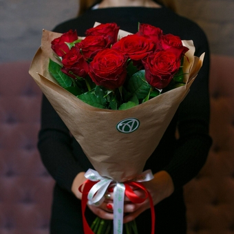 Алый букет-комплимент