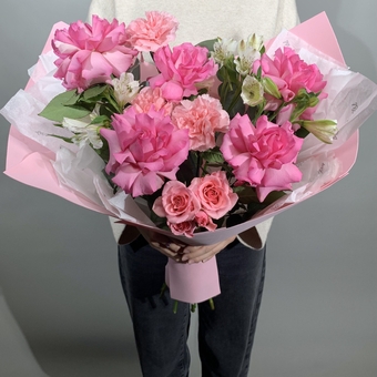 Flowwow Комплект (216) Букет из розовых французских роз, кустовой розы, диантусов и альстромерий