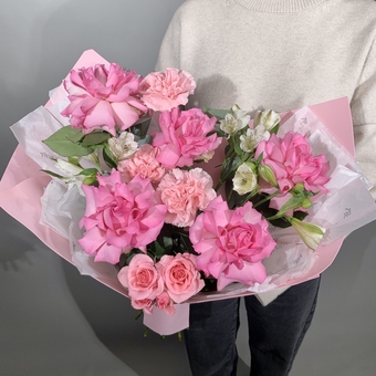 Flowwow Комплект (216) Букет из розовых французских роз, кустовой розы, диантусов и альстромерий