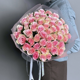 Букет из 35 роз Кения "Топ Гир" (50 см) в матовой упаковке