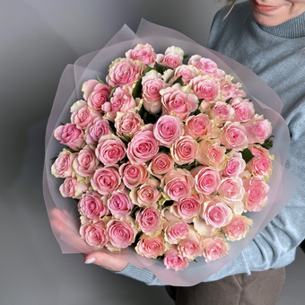 Букет из 35 роз Кения "Топ Гир" (50 см) в матовой упаковке