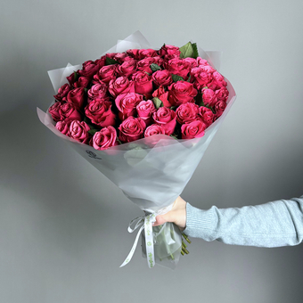 Букет из 35 роз Кения "Такази" (50 см) в матовой упаковке