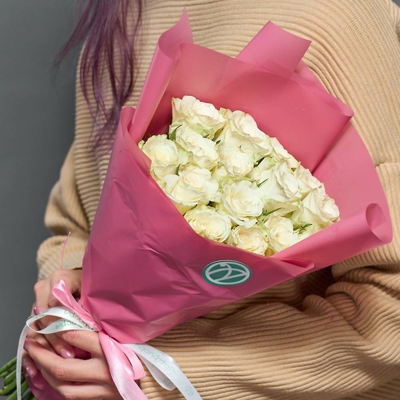 Букет из 15 белых роз Кения (35 см)