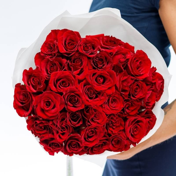 Набор размер М с букетом 35 роза Россия (40 см)
