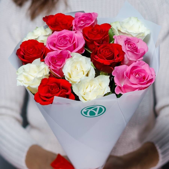 Букет из 15 роз розовый микс 50 см (Кения)