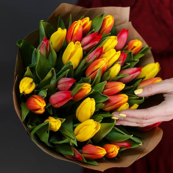 35 тюльпанов микс