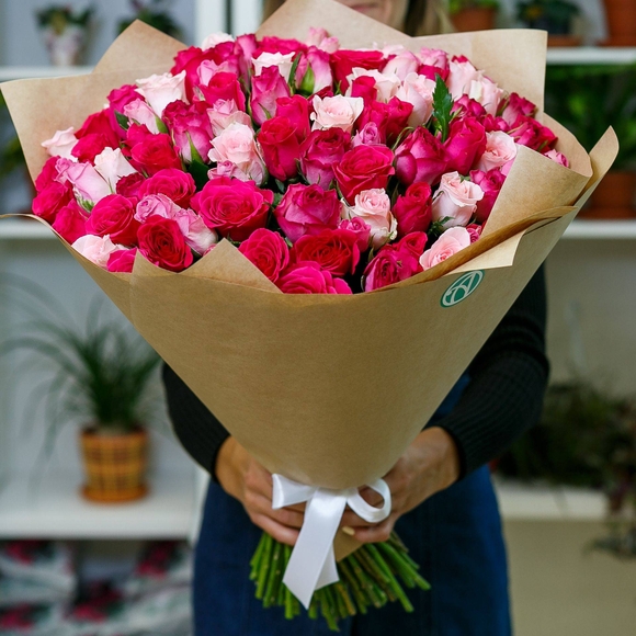 Букет из 101 розы розовый микс 50 см (Кения)