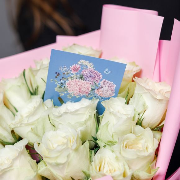 Набор размер M с букетом 15 белых роз Кения (50 см) в корейской упаковке