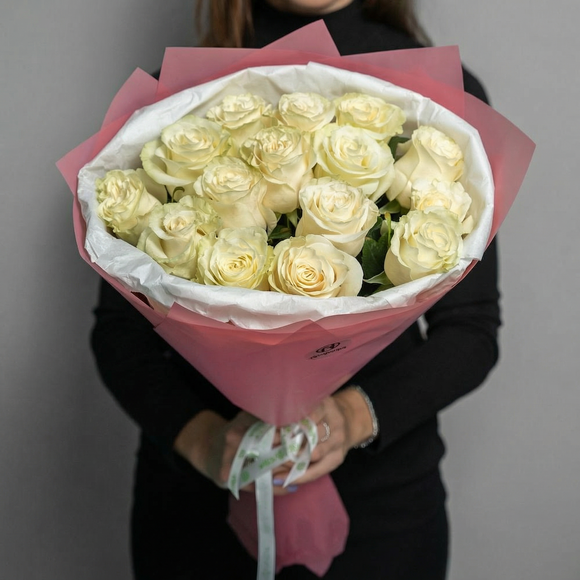 Букет из 15 белых роз 50 см (Эквадор)
