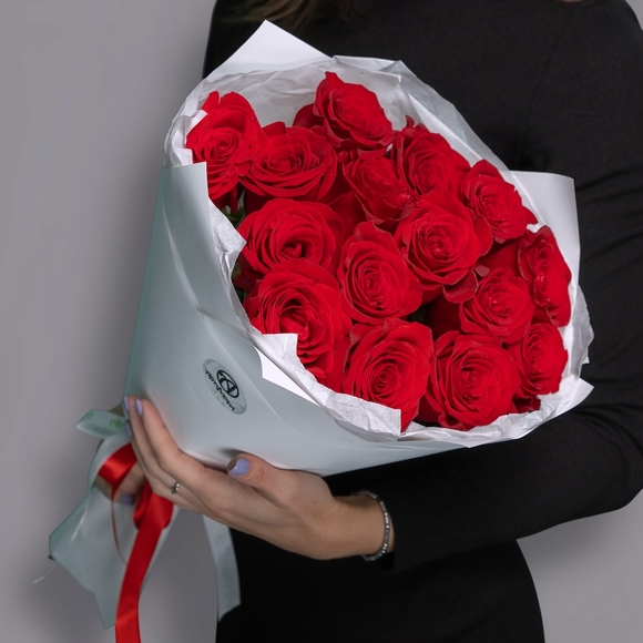Букет из 15 красных роз 50 см (Эквадор)