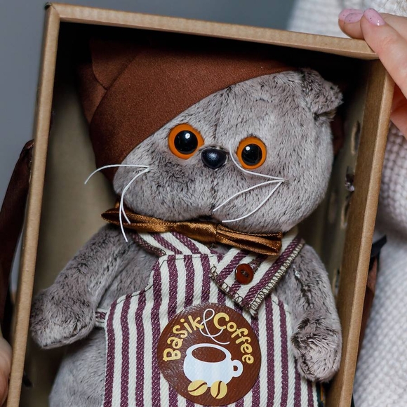 Игрушка мягкая "Кот Басик-бариста" 19 см