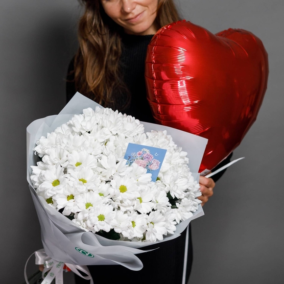 Набор размер S с букетом из 9 кустовых хризантем Бакарди (ромашка) в корейской упаковке