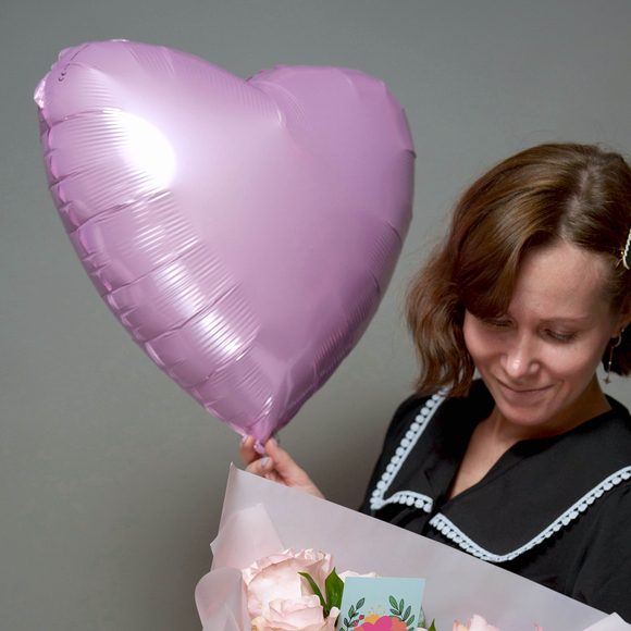 Набор с букетом-сердце из розовых роз 50 см (Эквадор)