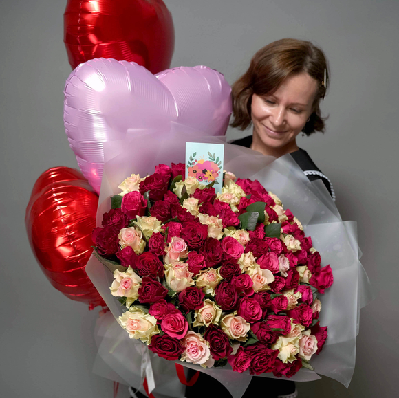 Набор размер ХХL с букетом 101 роза нежный микс Кения (50 см)