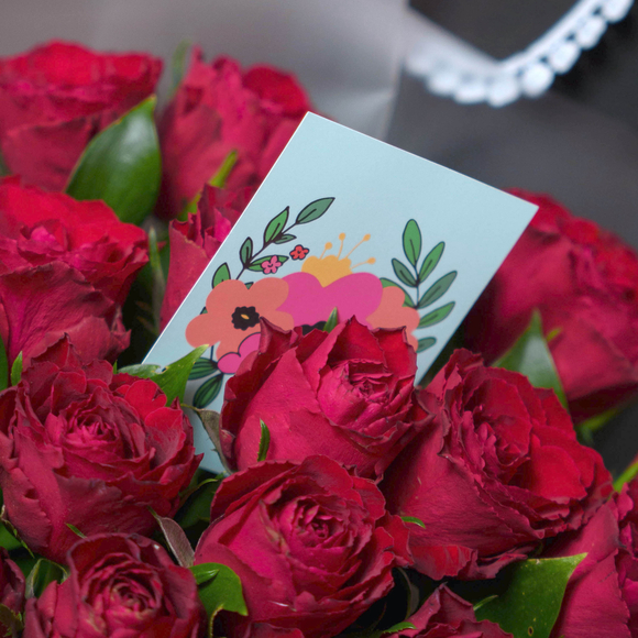 Набор размер L с букетом 35 красных роз Кения (50 см) в корейской матовой пленке