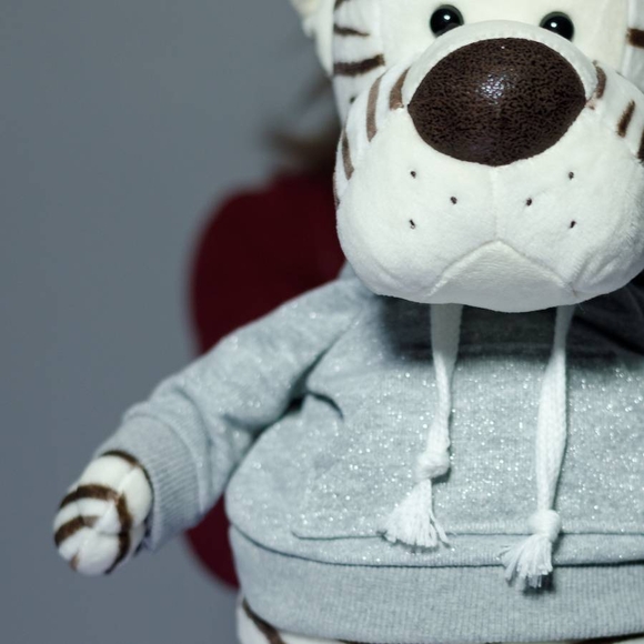 Игрушка мягкая "тигренок Бонни в толстовке" 30 см