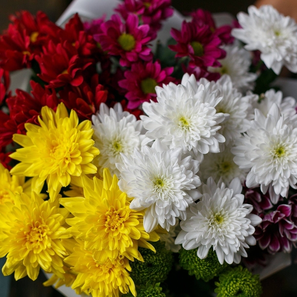 Букет из 7 кустовых хризантем микс