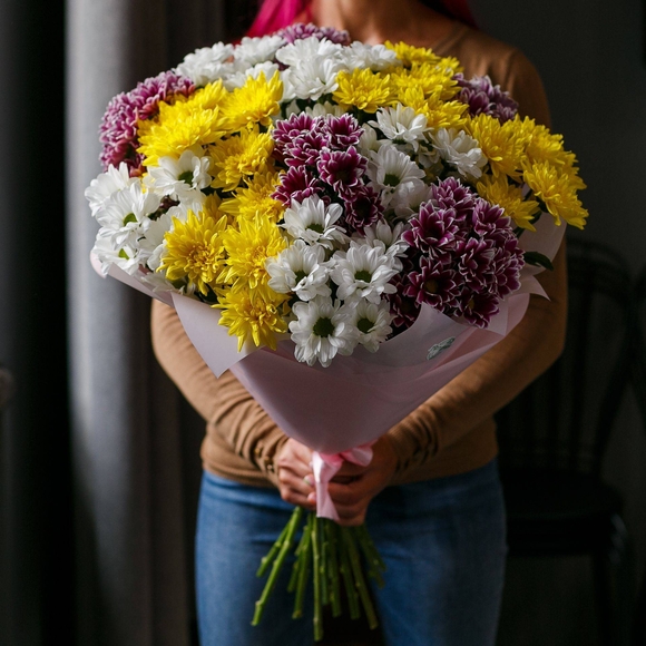 Букет из 15 кустовых хризантем микс