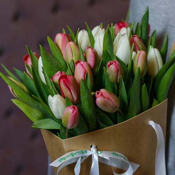 Цветочная сумочка с тюльпанами нежный микс - М