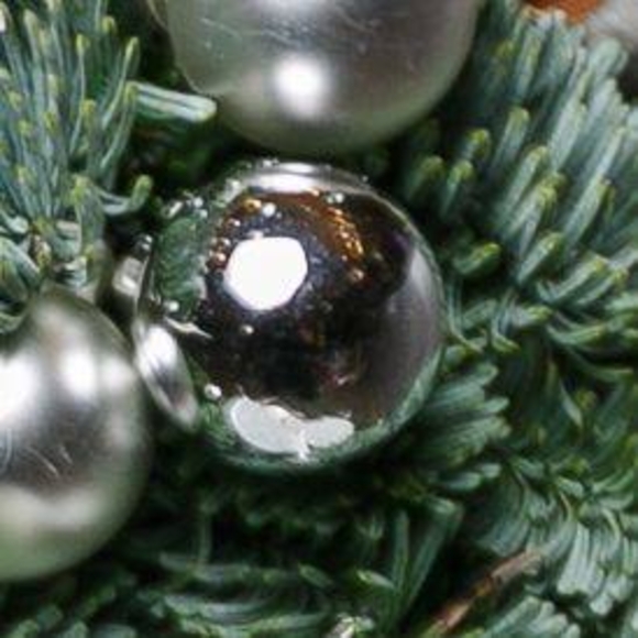 Новогоднее украшение "Шарик стеклянный серебряный"