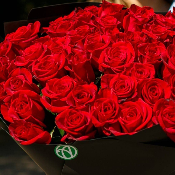Букет из 35 красных роз 50 см (Эквадор)