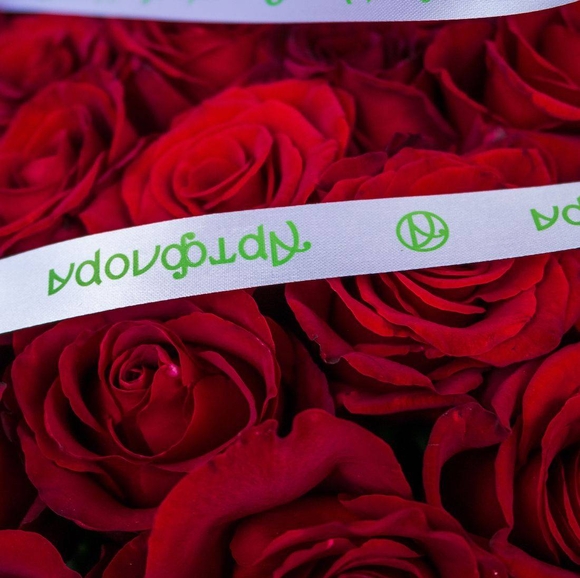 51 красная роза (Россия) в корзине