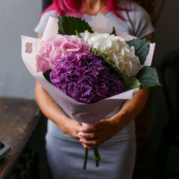 Букет из 3 гортензий микс